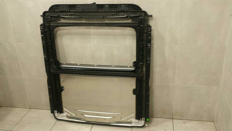 BMW 7 series E65 sunroof frame 7028569 sunroof frame