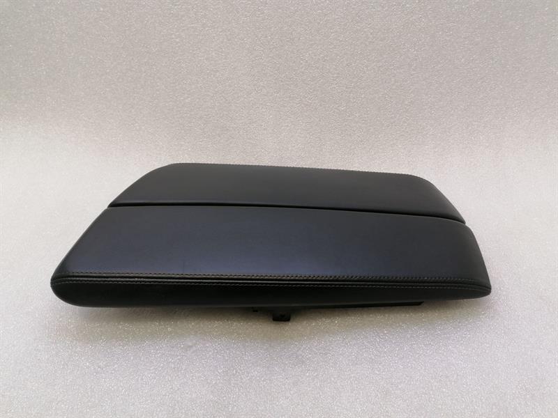 BMW 5 Series F90 G30 M5 Armrest RHD Merino/Black Leather