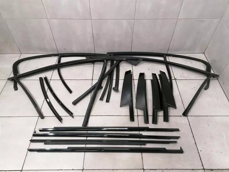 BMW 5 Series F90 G30 M5 Body Moulding 51 33 7390121 Gloss Black SET Strip