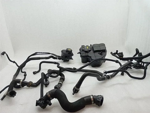 BMW 5 Series F90 G30 M5 Expansion Tank 17137889450 Expansion Tank Coolant