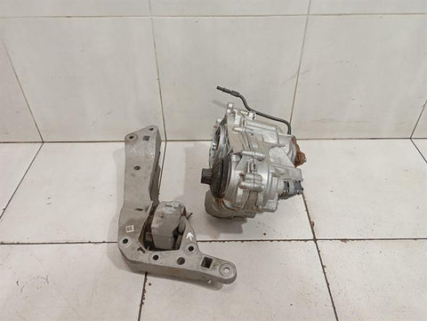 BMW 5 Series F90 G30 M5 Transfer Box 8098422 Transfer Case FAULTY