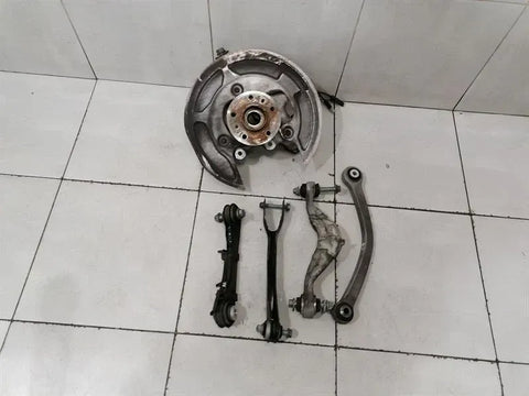 BMW 5 Series F90 G30 M5 Right Rear Hub 33307857066 Wheel Bearing Housing Rear Right