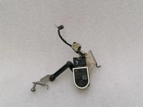 BMW 5 Series F90 G30 M5 Sensor 6870000 FR LEVEL Level