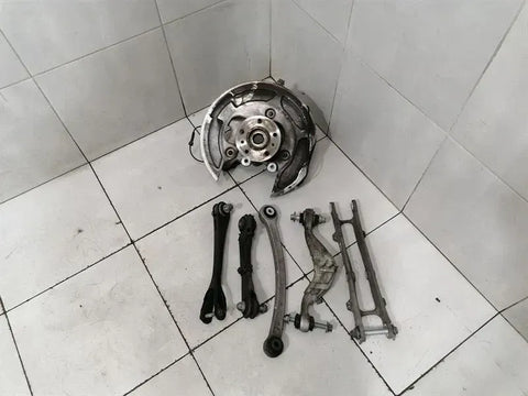 BMW 5 Series F90 G30 M5 Left Rear Hub 33307857065 Wheel Bearing Housing Rear Left