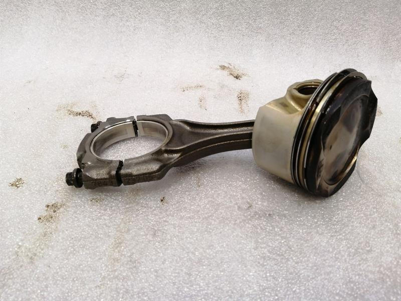 BMW M5 F10 11257556955 Piston 11247843237 PISTON S63 V8 M6 conrod X5M ORIGINAL