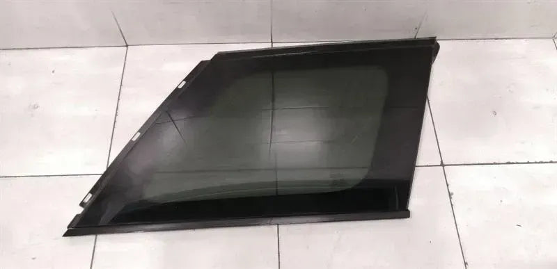 Range Rover L405 Right Rear Quarter Glass LR062147 Door Panel 1/4 Rear Right