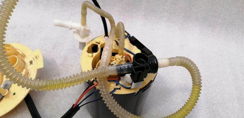 Range Rover L405 Diesel Fuel Pump Electric CPLA-9H307-BA Fuel Pump