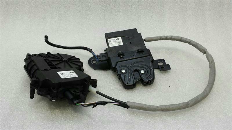 Range Rover L405 Boot Lock With Actuator CPLA-404C10BD Tailgate Lock Set
