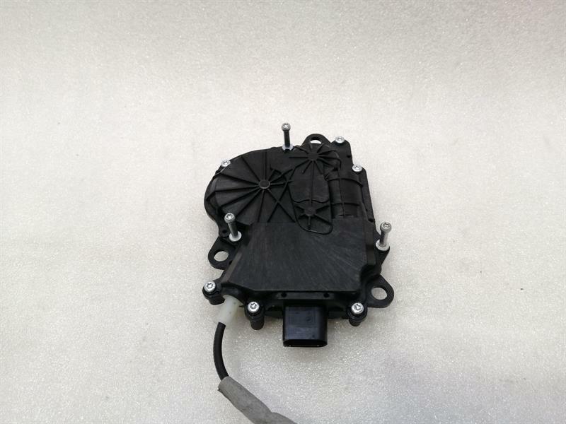 LAND ROVER RANGE ROVER L405 CPLA-404C10-AC Tailgate Seal Motor