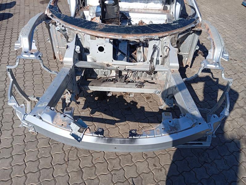 Ferrari 458 F142 front end clip lock carrier front mask 82520600 chassis cut