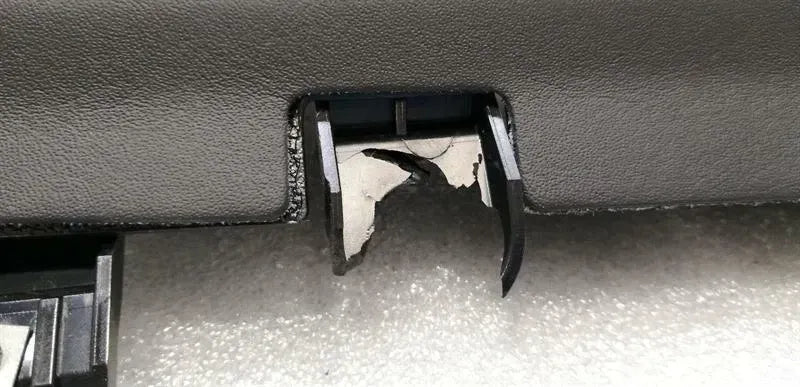 LAND ROVER RANGE ROVER L405 Knee Cover Leather RHD RIGHT HANDLE