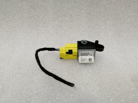 Porsche Panamera 970 Crash Sensor 97061822102 Impact Sensor SRS