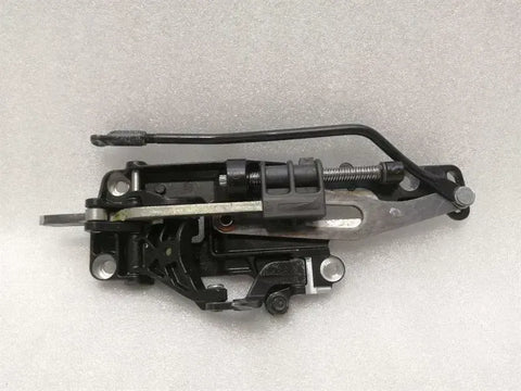 Aston Martin Vantage V8 Right Roof Latch 4G43-L51270-AA Top Lock Right