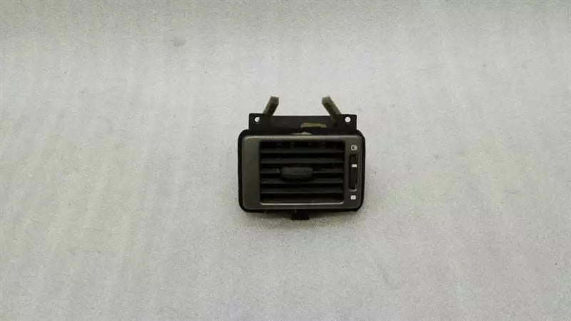 ASTON MARTIN VANTAGE V8 Air Vent 8D33-046B30-AA Vent Nozzle Vent LI