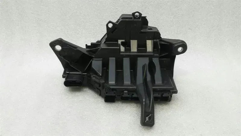 Mercedes C Class W205 Fuse Box A2055402150 Fuse Box