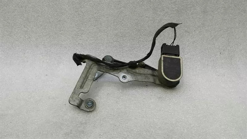 Mercedes C Class W205 RRH Suspension Level Sensor A0009053704 Level Sensor RE