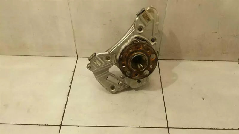 Mercedes GT C190 GTR Right Front Hub A1903309001 Wheel Bearing Housing Front Right