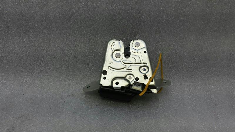 Mercedes GT C190 GTR Boot Lock A1907402300 Tailgate Lock Faulty