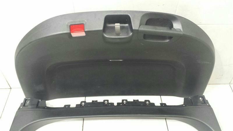 Mercedes C190 GTR Luggage Compartment Cover A1906904900 Boot Liner