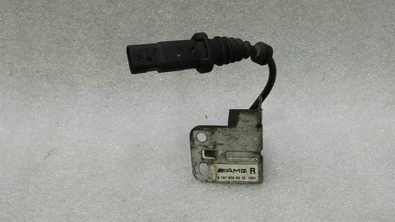 Mercedes GT C190 GTR RIGHT ACCELERATION SENSOR A1979050012 Accelerometer