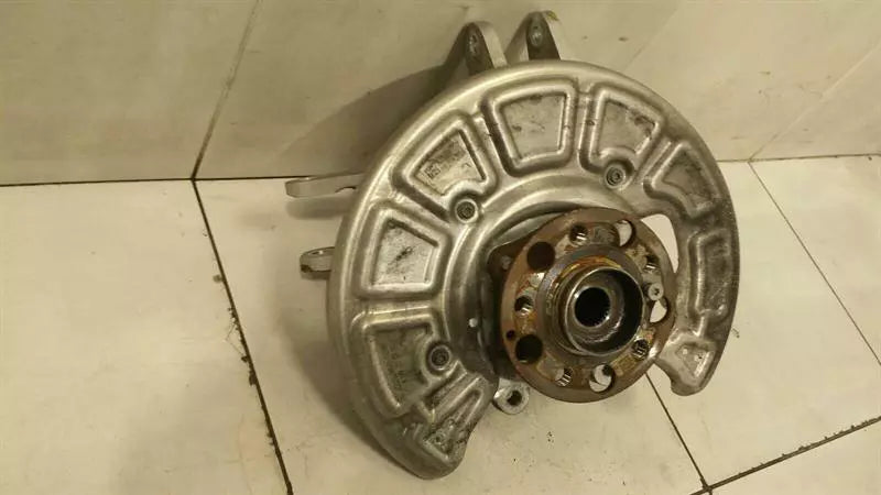 Mercedes GT C190 GTR Left Rear Hub A1903505101 wheel carrier rear left AMG