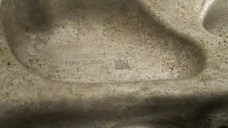 Mercedes GT C190 GTR Left Rear Hub A1903505101 wheel carrier rear left AMG