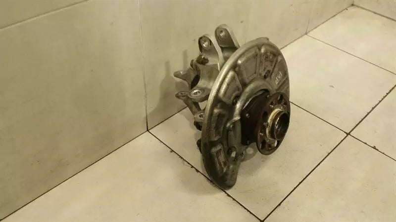 Mercedes GT C190 GTR Right Rear Hub A1903505201 Wheel Hub Axle Rear Right AMG