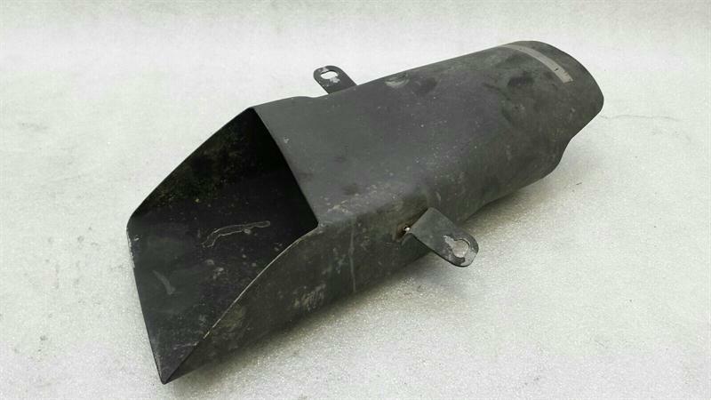 Mercedes GT C190 GTR exhaust pipe cover A1904902000 exhaust cover panel right