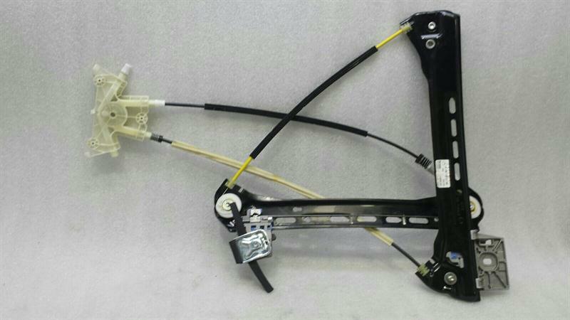 Mercedes GT C190 GTR Left Front Door Winder A1907200146 Window Regulator Front Left