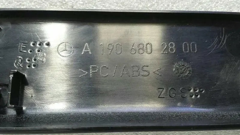 Mercedes GT C190 GT R AMG Right Door Sill A1906802800 Door Sill Trim Right