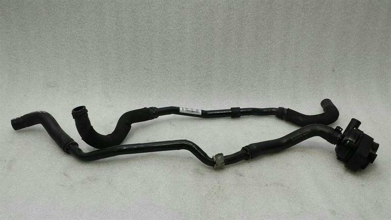 Mercedes GT C190 GTR Additional Water Pump A1978350064 Pump Circulation Pump