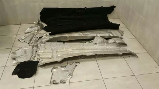 Mercedes GT C190 GT R AMG UNDERTRAY A1976820011 underfloor trim