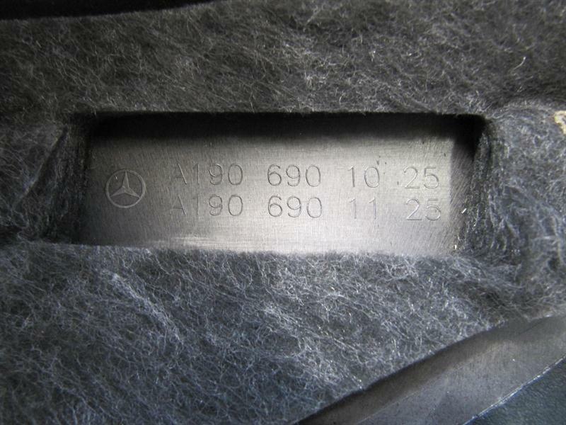 MERCEDES GT C190 GTR Left C Post Cover A1906901125 9H93 C Pillar Left Alcantara