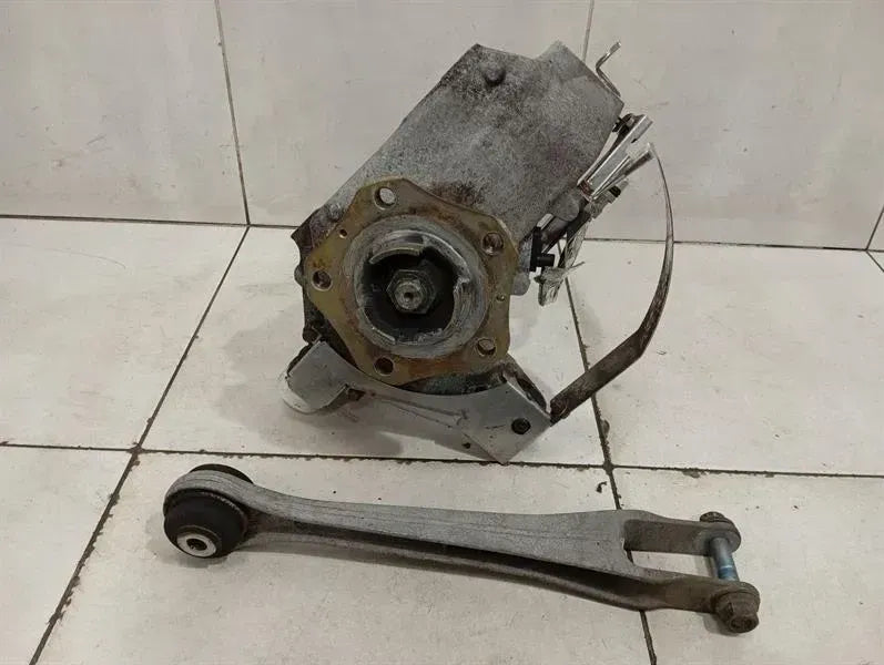Porsche 911 997 GT3 MK1 Right Front Hub 99734115893 Wheel Bearing Housing Front Right