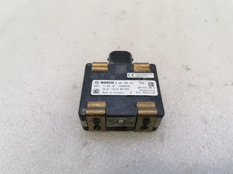 Tesla Model X 75D Autopilot Module 1057551-00-B Control Unit Distronic Radar