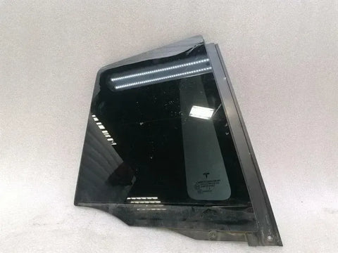 Tesla Model X Right Rear Quarter Glass 1055274-00-G Door Panel 1/4 Rear Right