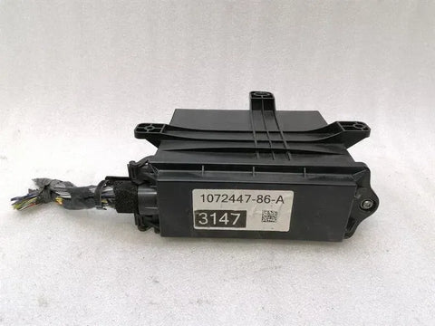 TESLA MODEL X 75D Fuse Box 1034215-00-A Fuse Box THERMAL CONTROLLER