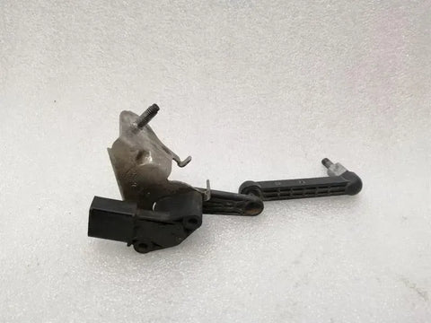 Tesla Model 3 RLH Level Sensor 1044971-00-C Level Sensor Rear Left