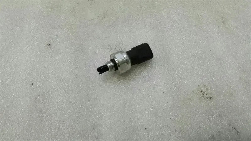 Tesla Model S 75 A/C Sensor 1008516-00-B Climate Sensor
