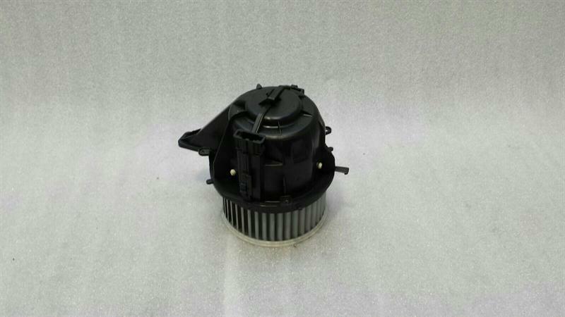 Porsche 911 991 Heater Blower 99157392201 RHD Right Hand Handlebar