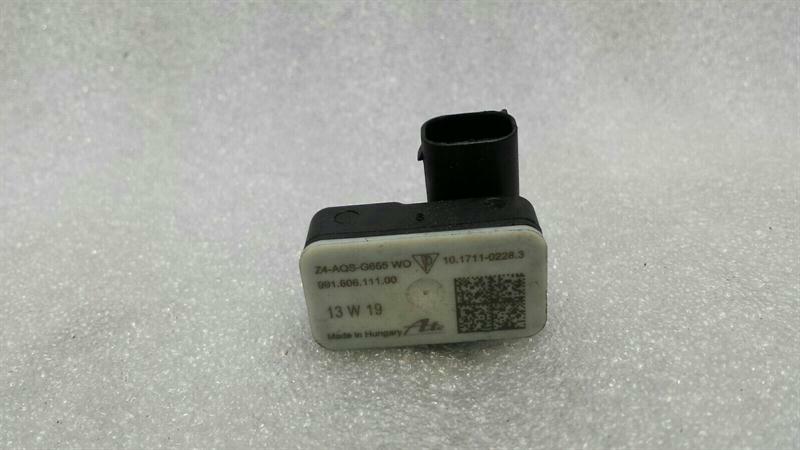 Porsche 911 991 Crash Sensor 99160611100 Impact Sensor