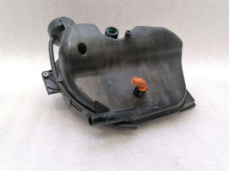 Porsche 911 991 expansion tank 991106057 expansion tank coolant