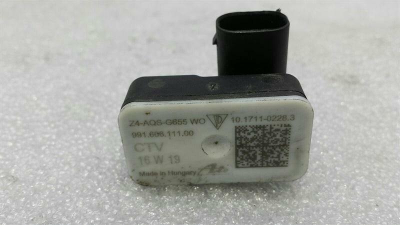 Porsche 911 991 crash impact sensor 99160611100 impact sensor SRS