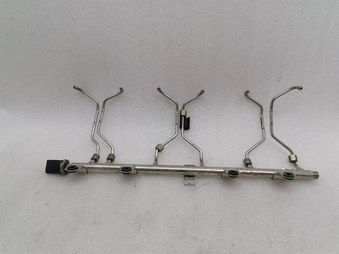 BMW 3 Series M3 F80 Fuel Rail 7848363 Injection Strip Pipe Distributor