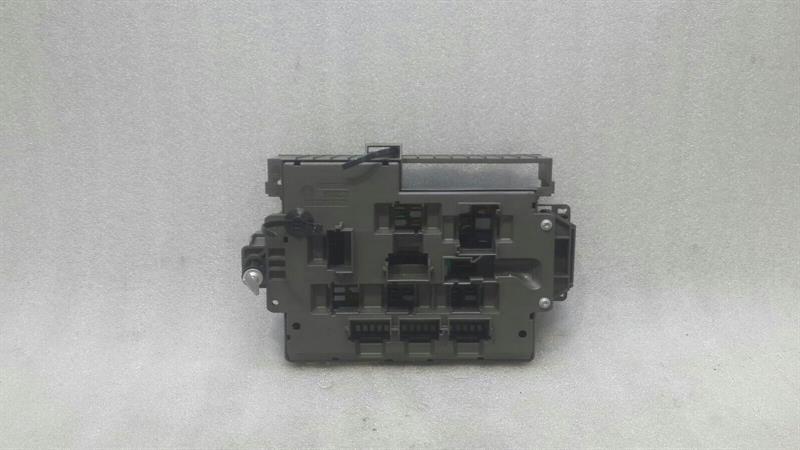 BMW Z4 E89 Fuse Box 9154971 Fuse Box