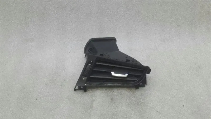 BMW Z4 E89 RHD Left Air Vent 9287069 Right Handlebar