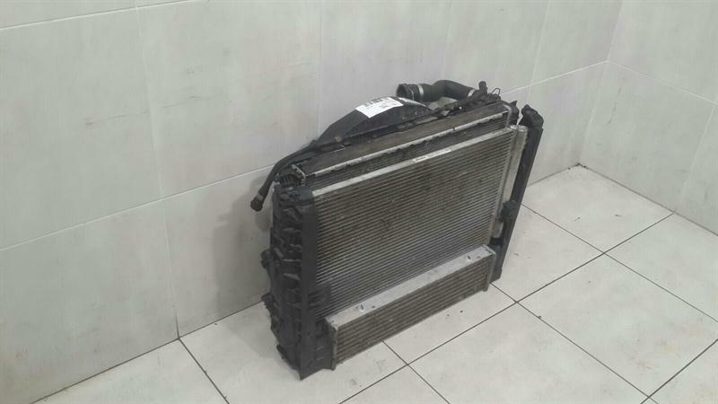 BMW Z4 E89 Radiator Pack 17117547059 Radiator Pack N54 3.5 is