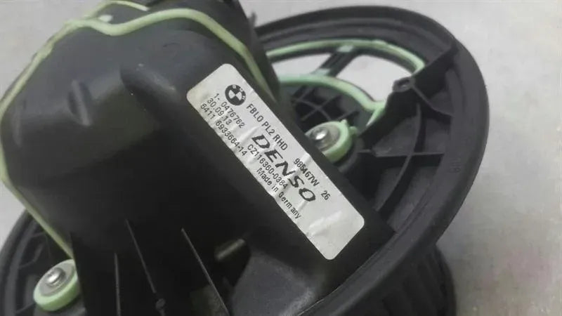 BMW Z4 E89 E90 E92 RHD Heater Blower 6933664 right handlebar