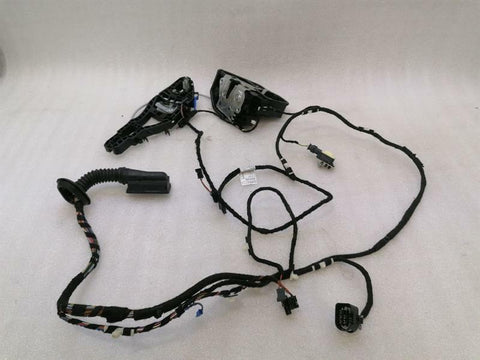 BMW M4 F82 left RHD door lock 7202145 door lock left RHD