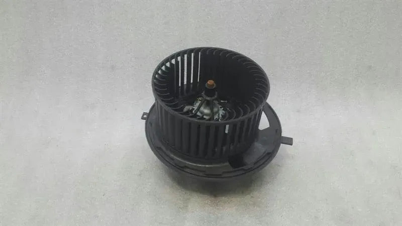BMW Z4 E89 E90 E92 RHD Heater Blower 6933664 right handlebar